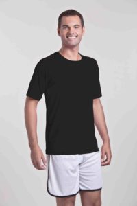 Homem vestindo Camiseta Dry Fit