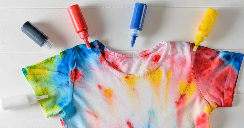 Estilo tie dye como usar para vender mais Disque Camisetas